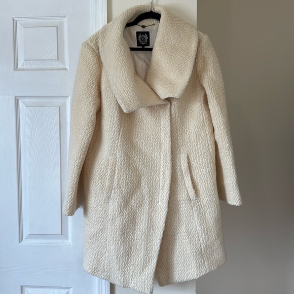 Dawn Levy coat